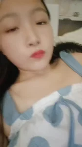 【雨哥原创】良家少妇自拍发骚给我看