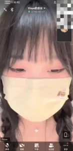 【章哥经典】超高颜值大奶妹骚话不断，短裤勒进小穴里，上