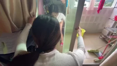 刚生完小孩的爱妻